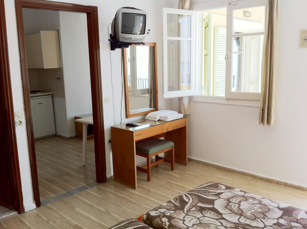 Litharia Apartments Benitses  Dış mekan fotoğraf